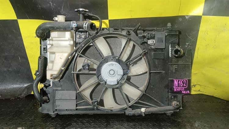 Радиатор основной Тойота Аква в Белорецке 116562