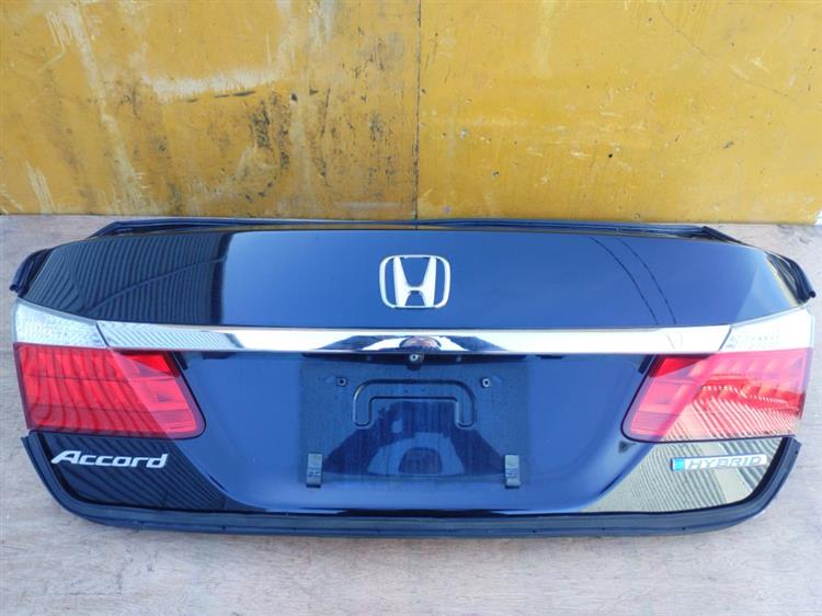 Крышка багажника Хонда Аккорд в Белорецке 50872