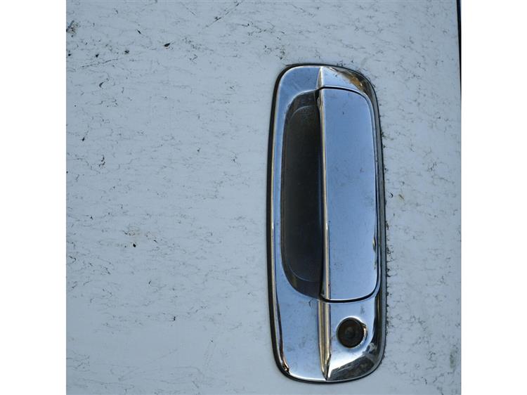 Дверь Тойота Краун в Белорецке 94144